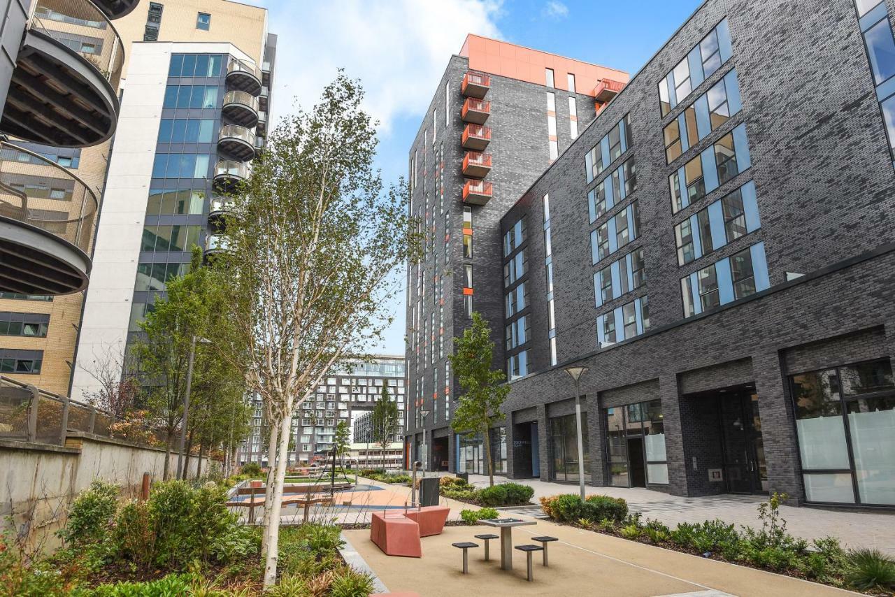 Millharbour Residences London Exterior photo